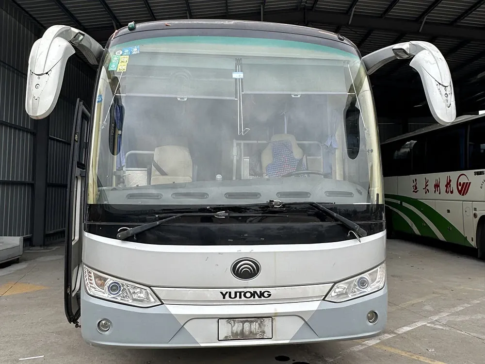 Autobús diésel usado de 60 asientos