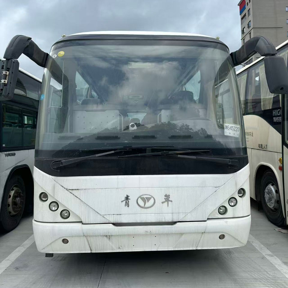 Autobús diésel Neoplan de 38 plazas