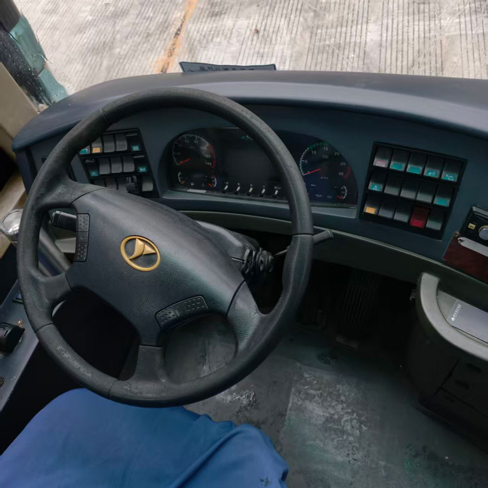 Autobús diésel Youngman usado de 11 m