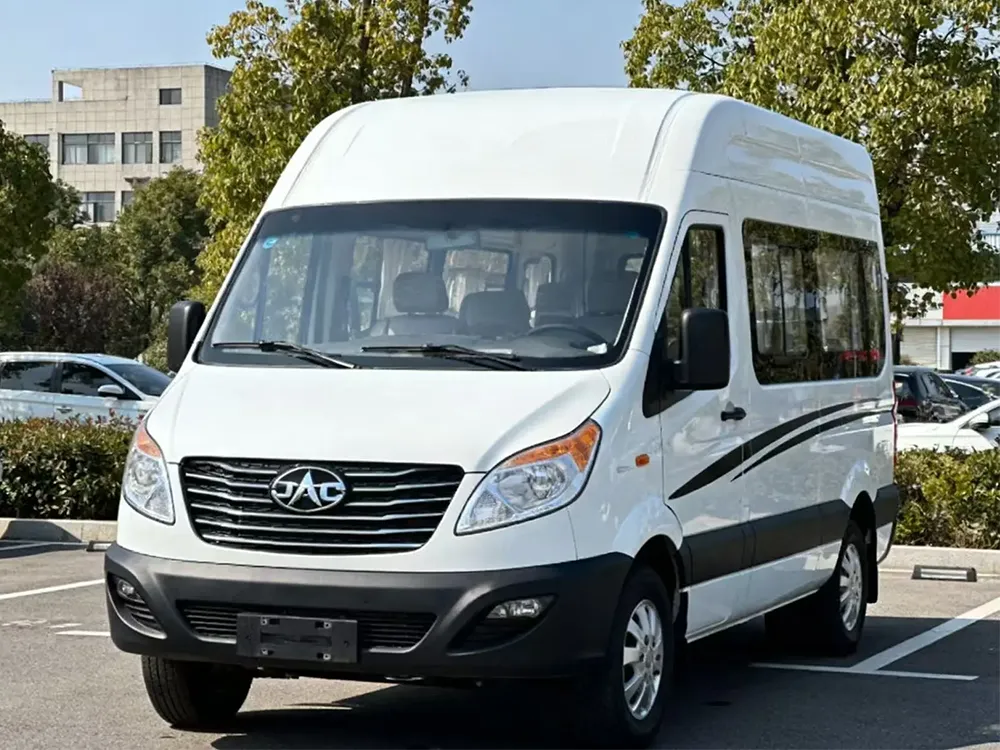 Autobús diésel usado de 17 asientos