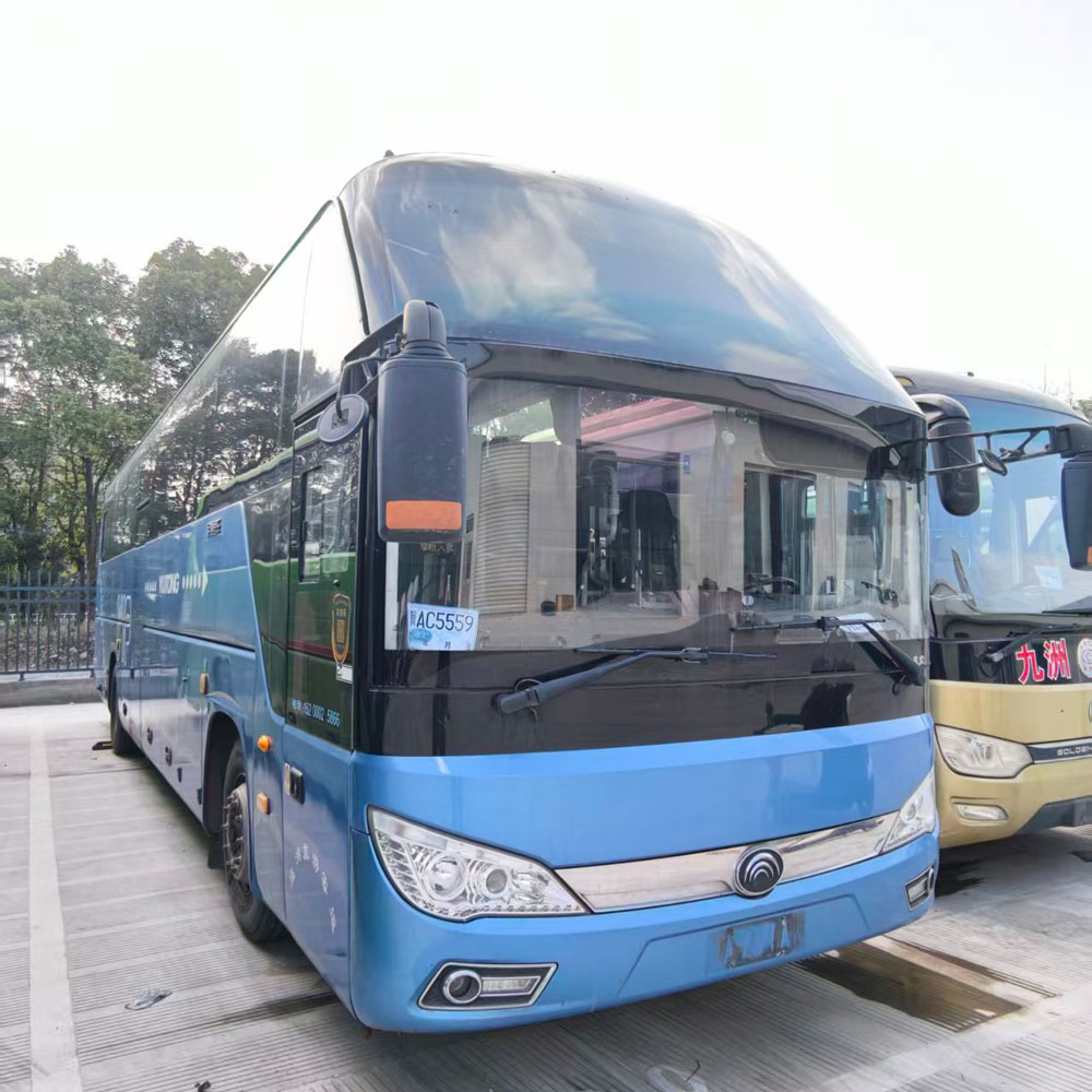 Autobús azul usado diesel de Yutong 53 asientos