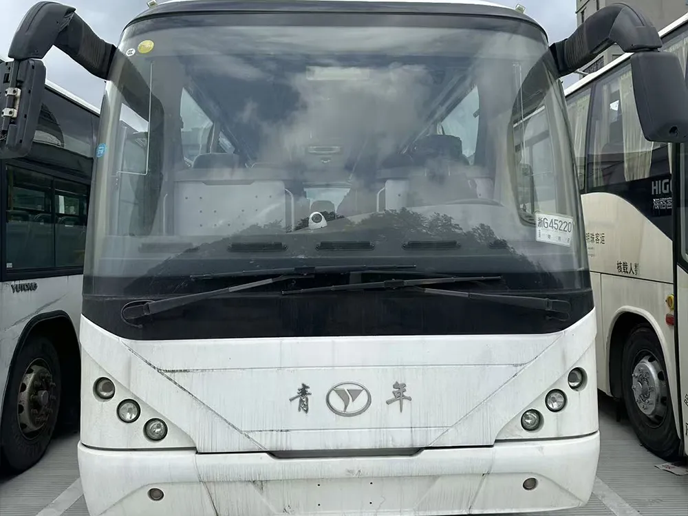 Autobús diésel usado de 38 asientos