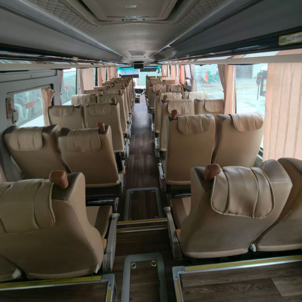 Autobús usado diesel de 46 asientos Zhongtong