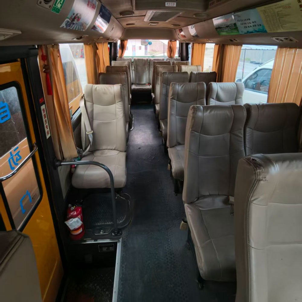 Autobús Hyundai Kangendi 23 Plazas Diesel Autobús usado