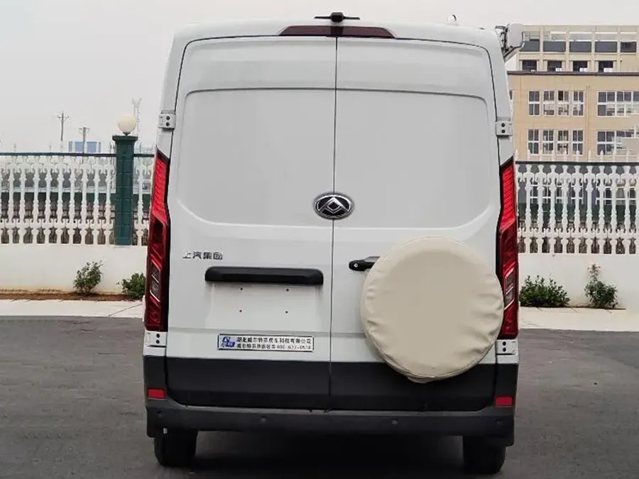 Autobús diésel usado de 5 asientos