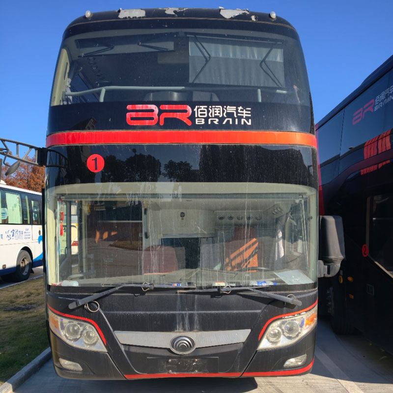 Autobús diésel usado de 59 asientos