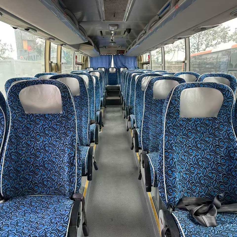 Autobús diésel de segunda mano Yutong de 39 asientos