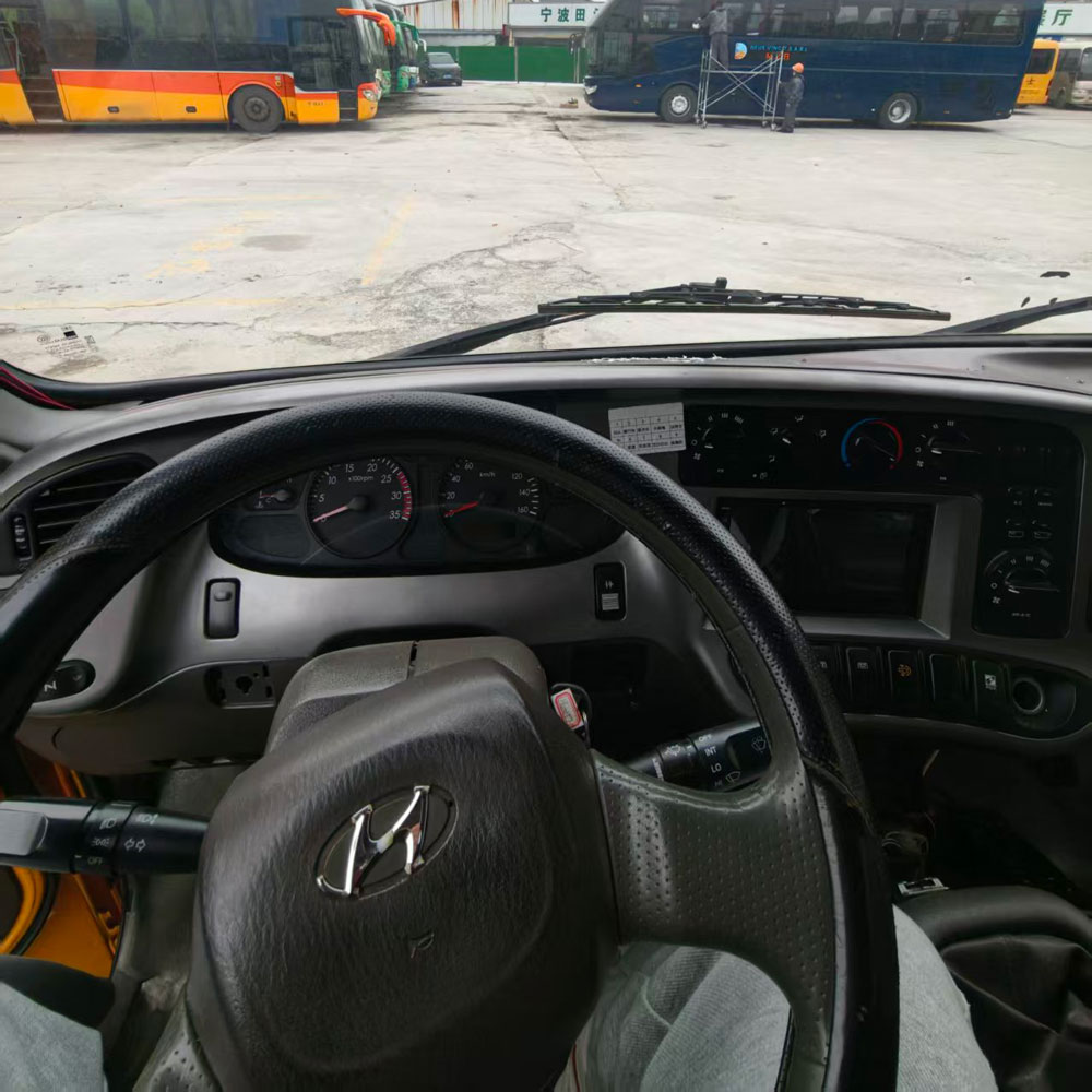 Autobús Hyundai Kangendi 23 Plazas Diesel Autobús usado