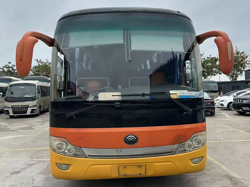 Autobús diésel usado de 70 asientos