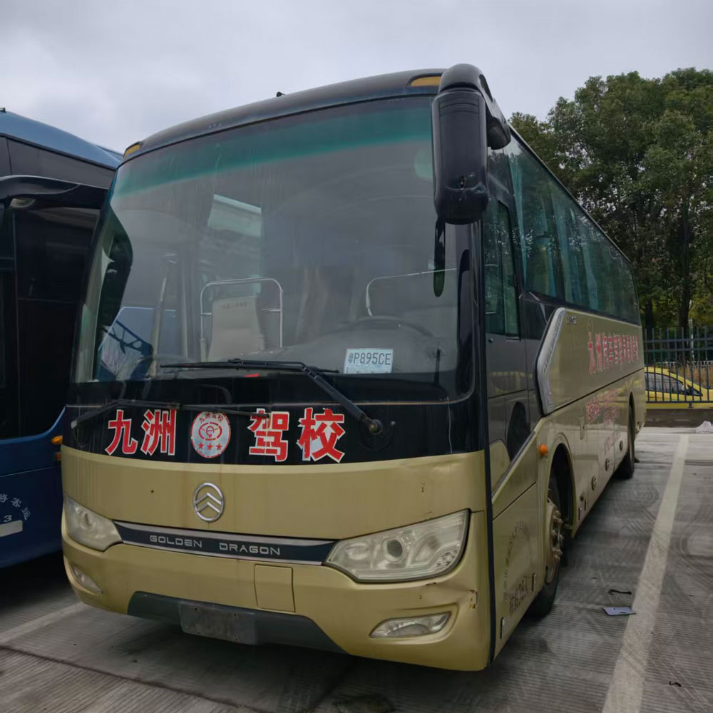 Autobús diésel usado Golden Dragon de 38 asientos