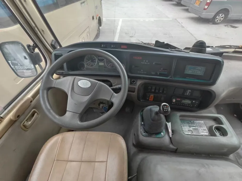 Autobús diésel usado de 6 m más alto