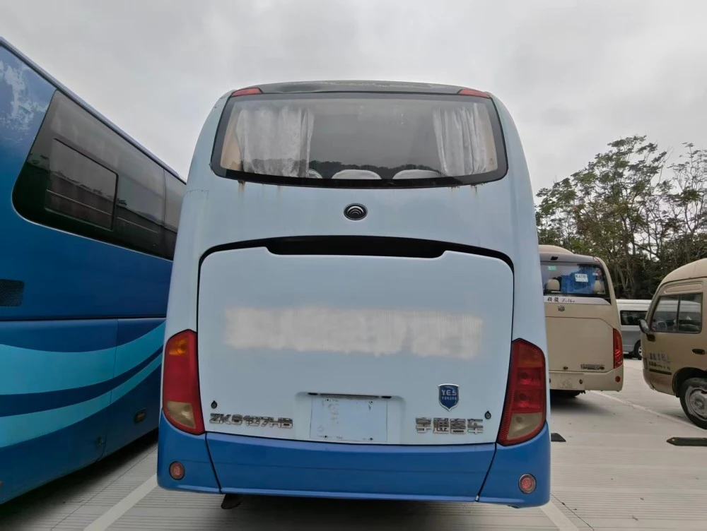Autobús diésel usado Yutong de 10 m